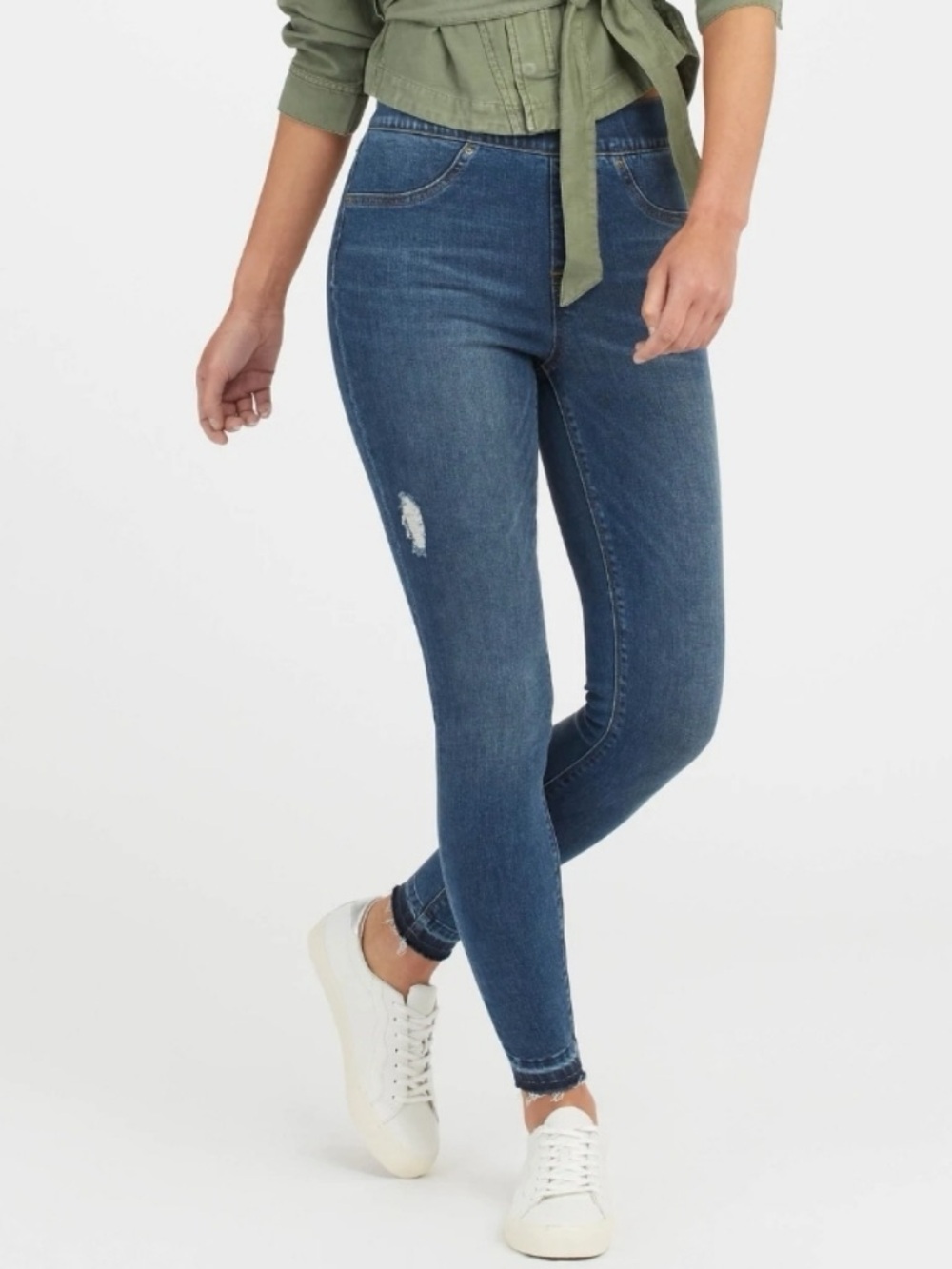 Spanx Distressed Ankle Skinny Jeans Large
Style No. 20203R